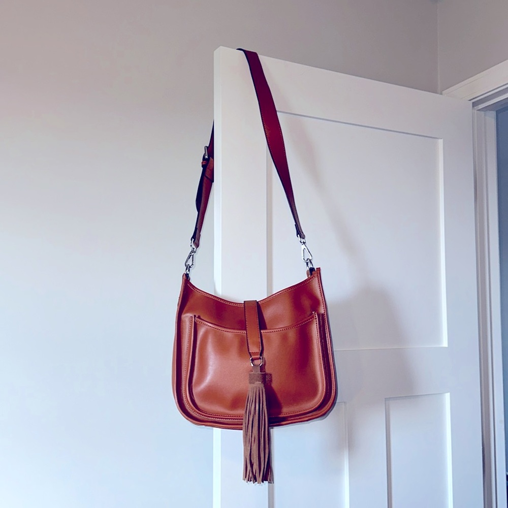Co-Lab crossbody in camel color